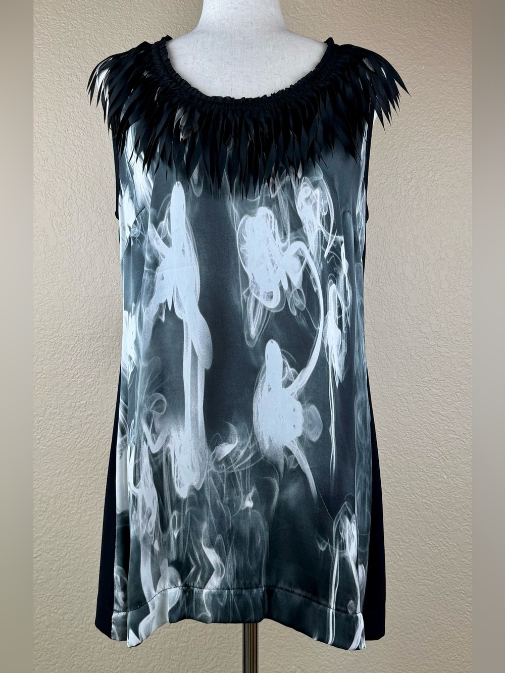 Redhead dress. Made in New Zealand. 
Size 10 NZ= Size 6 US. EUC